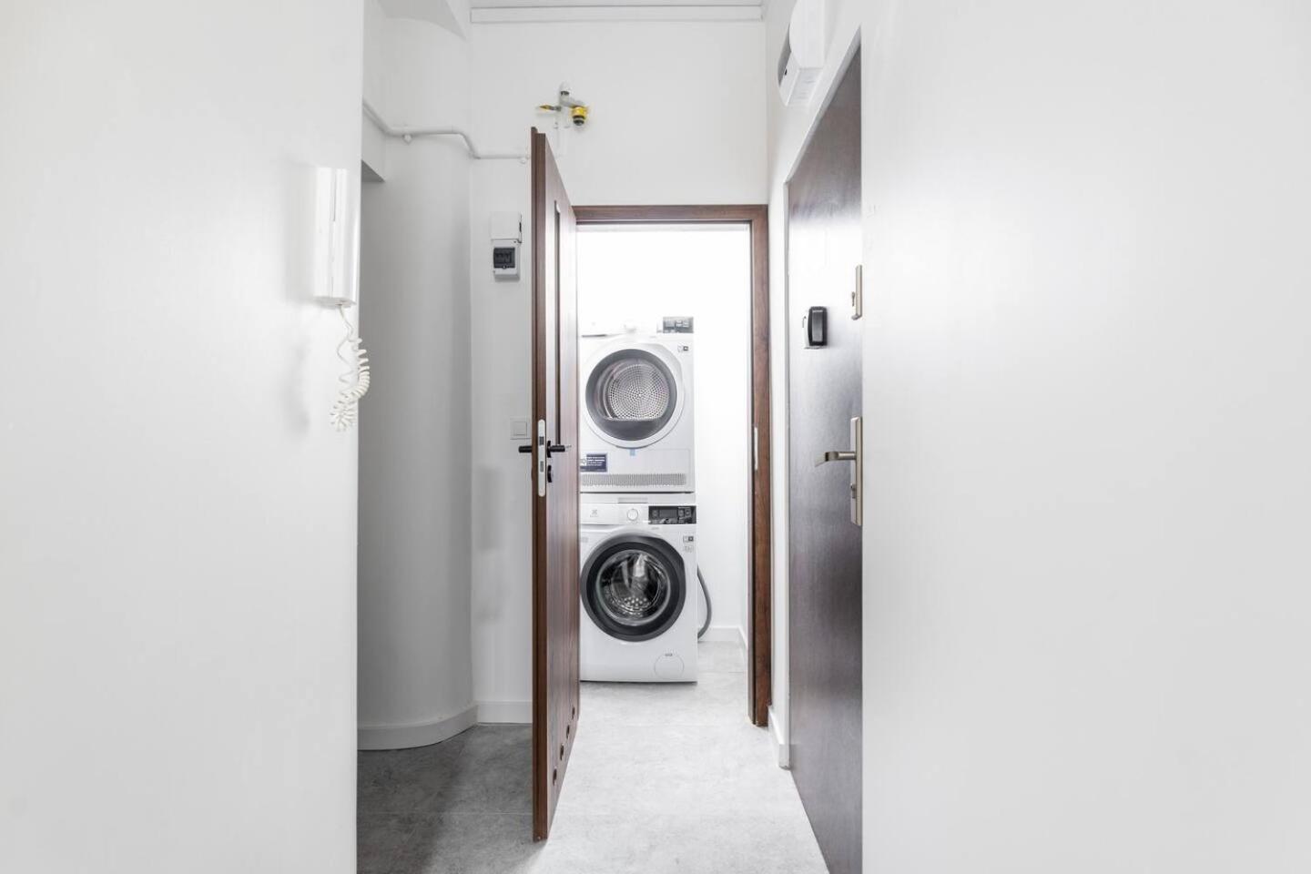 Fifty Studio City Center Sienna Warsawa Bagian luar foto